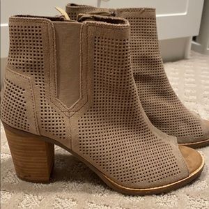 Toms open toed booties